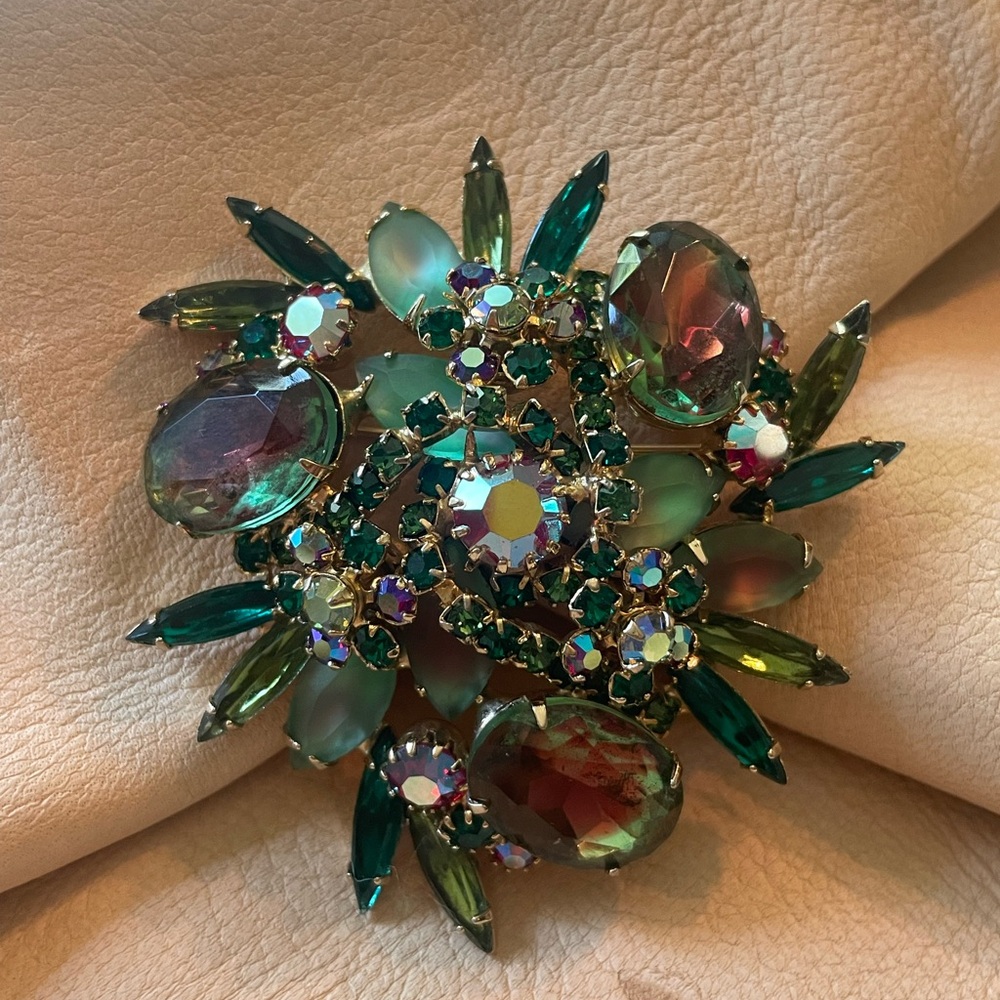 Juliana D&E Statement Brooch